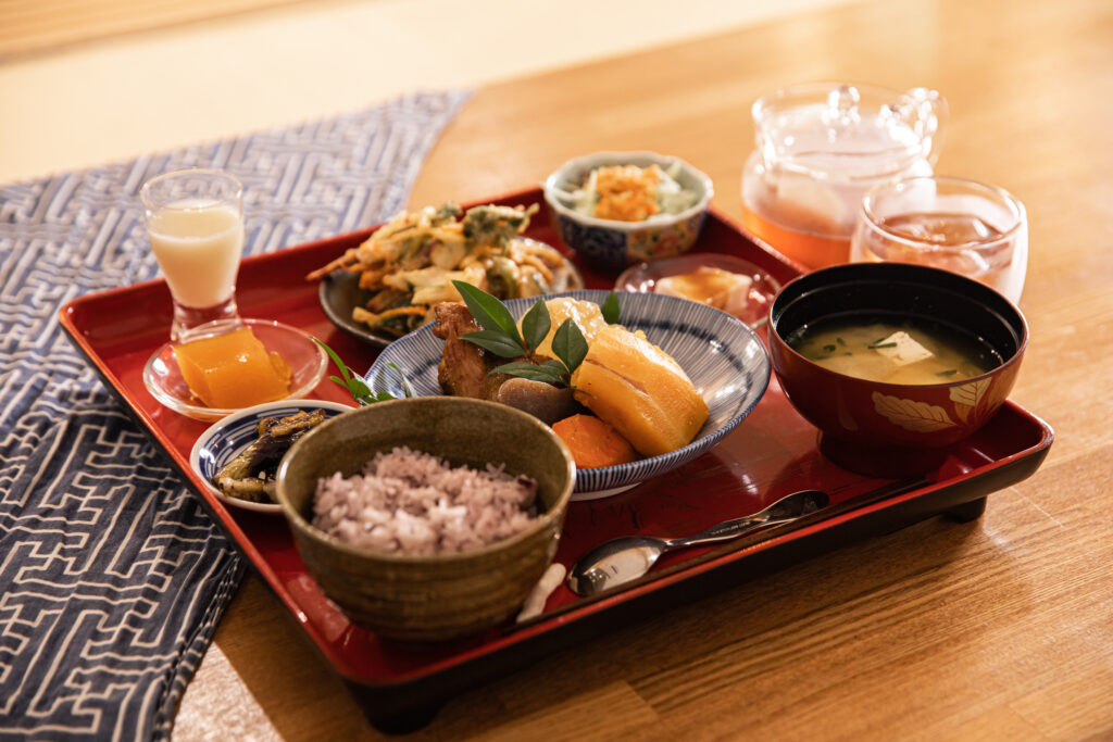 あらば食堂の外観